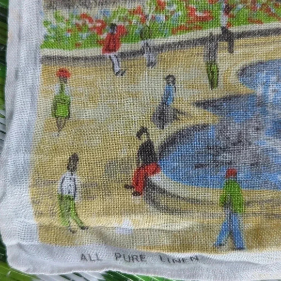 Trafalgar  Square Tea Towel - Picture 4 of 7